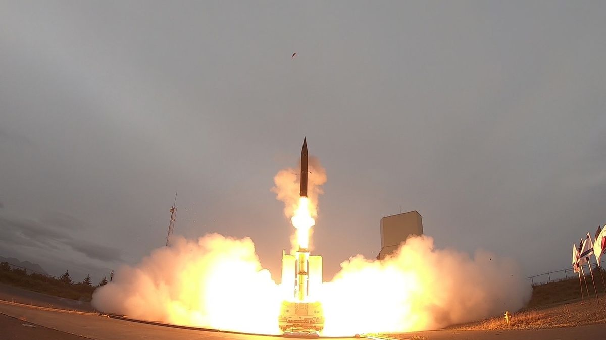 Izrael vyvíjí s USA novou antiraketu Arrow-4